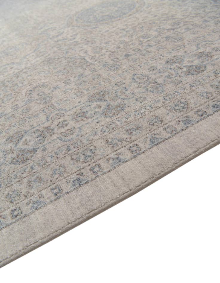 Detail image of 5' 3 x 7' 6 Eliza Rug