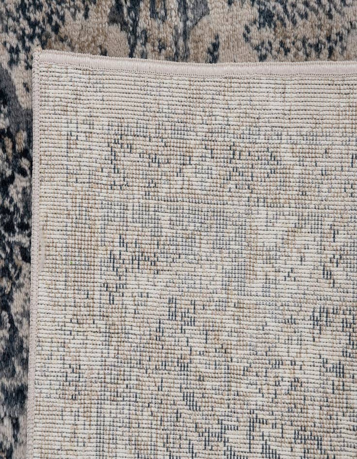 Detail image of 5' x 7' 7 Eliza Rug