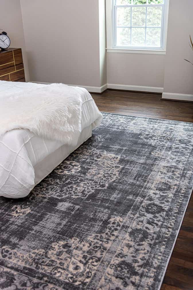 7' 10 x 11' Estate Rug