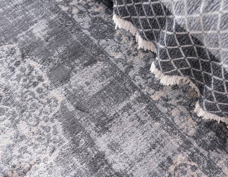 Detail image of 7' 10 x 11' Estate Rug