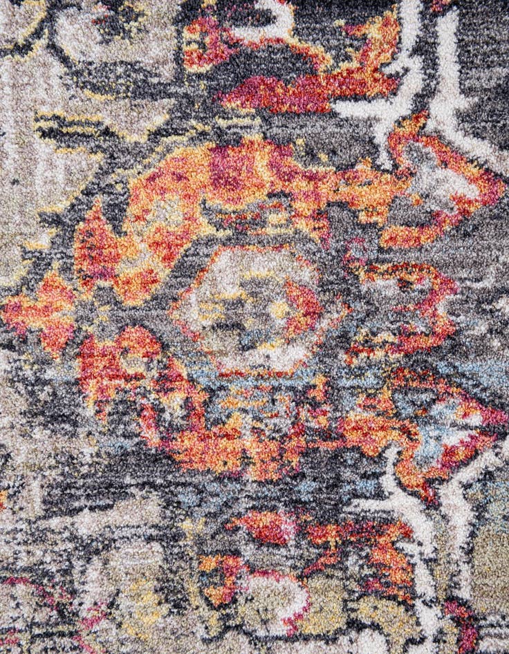 Detail image of 5' 3 x 7' 7 Fleur Rug