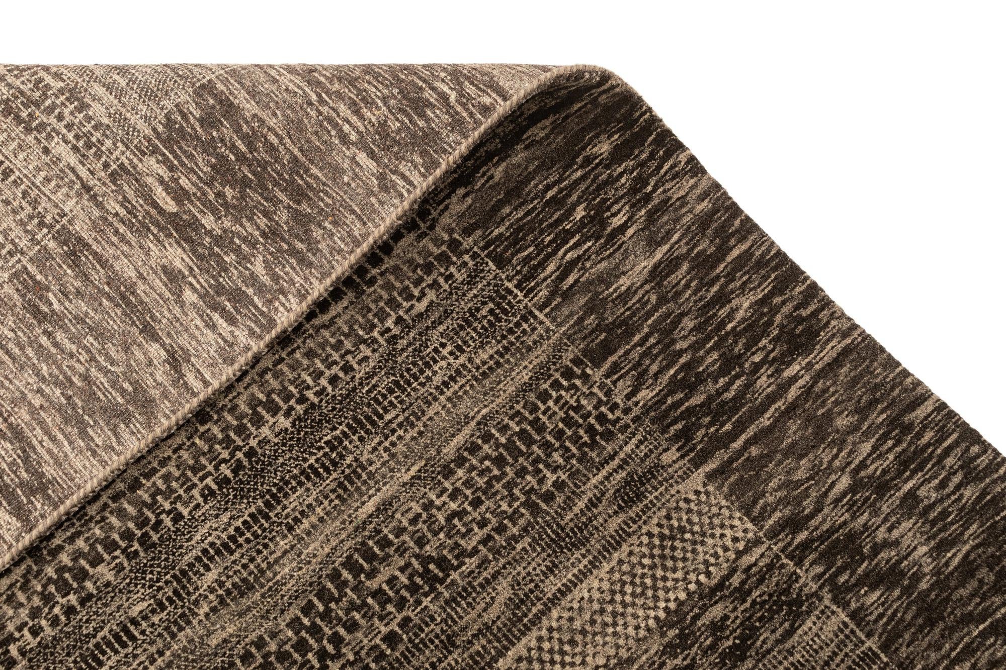 7' 1 x 8' 6 Hand Knotted Gabbeh Rug