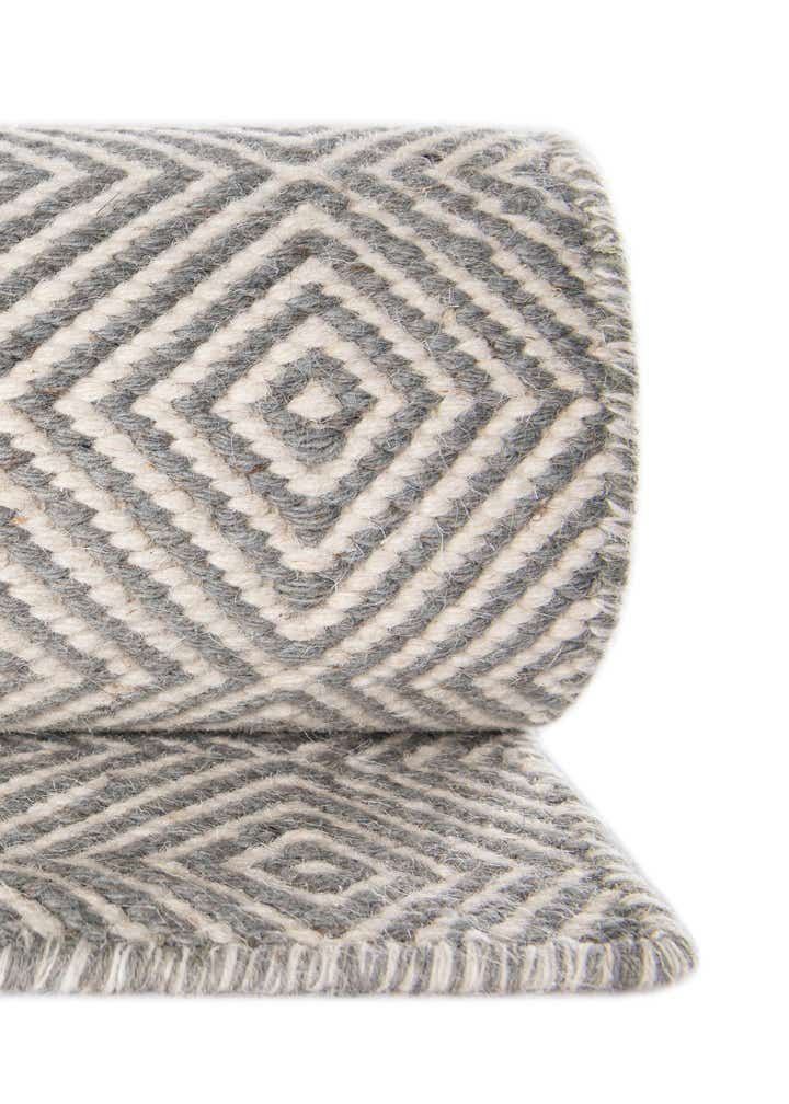 6' 1 x 9' Hand Woven Geo Trellis Flatweave Rug