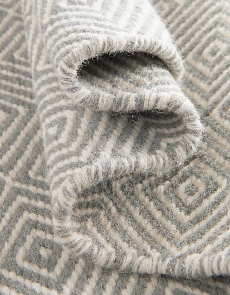 Detail image of 10' x 14' 1 Hand Woven Geo Trellis Flatweave Rug