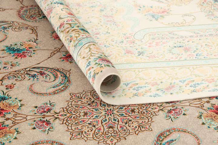 6' 6 x 9' 9 Ghom Design Rug