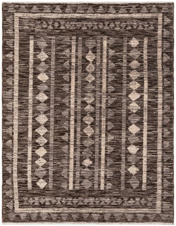 Detail image of 5' x 7' 7 Grand Tradition Rug
