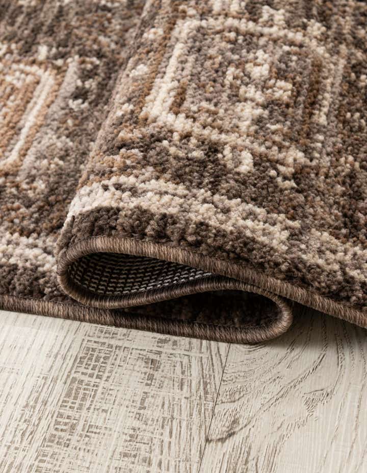 5' x 7' 7 Grand Tradition Rug