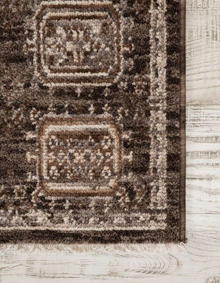 5' x 7' 7 Grand Tradition Rug