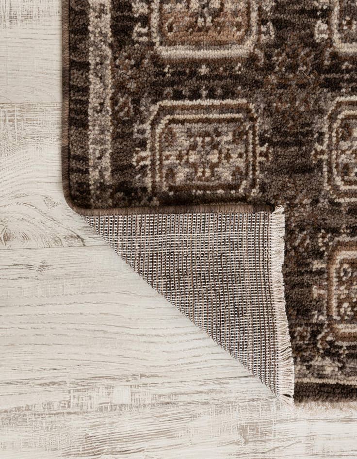 Detail image of 5' x 5' Grand Tradition Rug