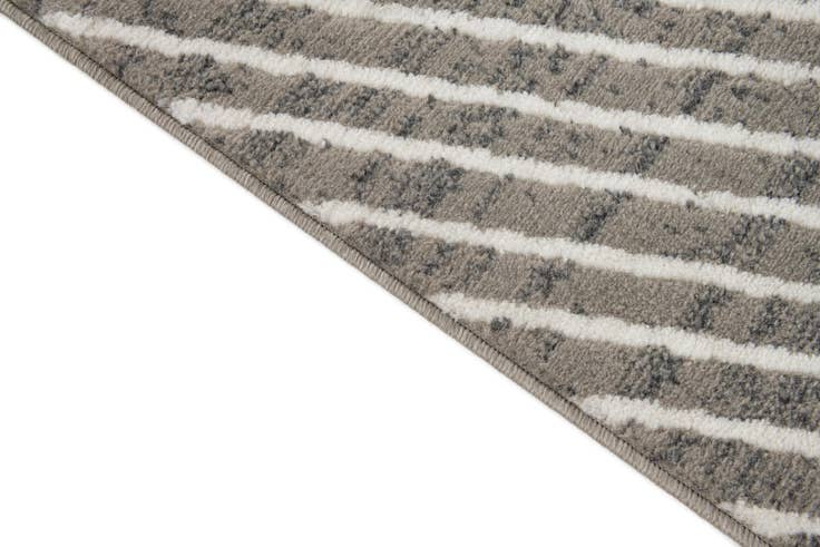 Detail image of 5' 3 x 7' 8 Hanahan Rug