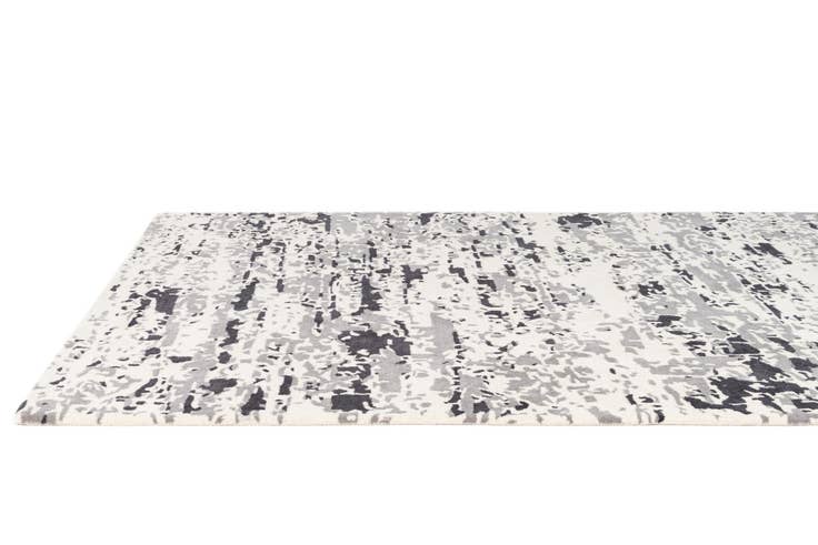 Detail image of 5' 1 x 8' 1 Hand Tufted Wool Rug
