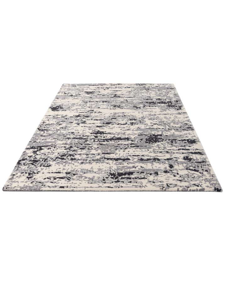 5' 2 x 8' 3 Hand Tufted Wool Rug