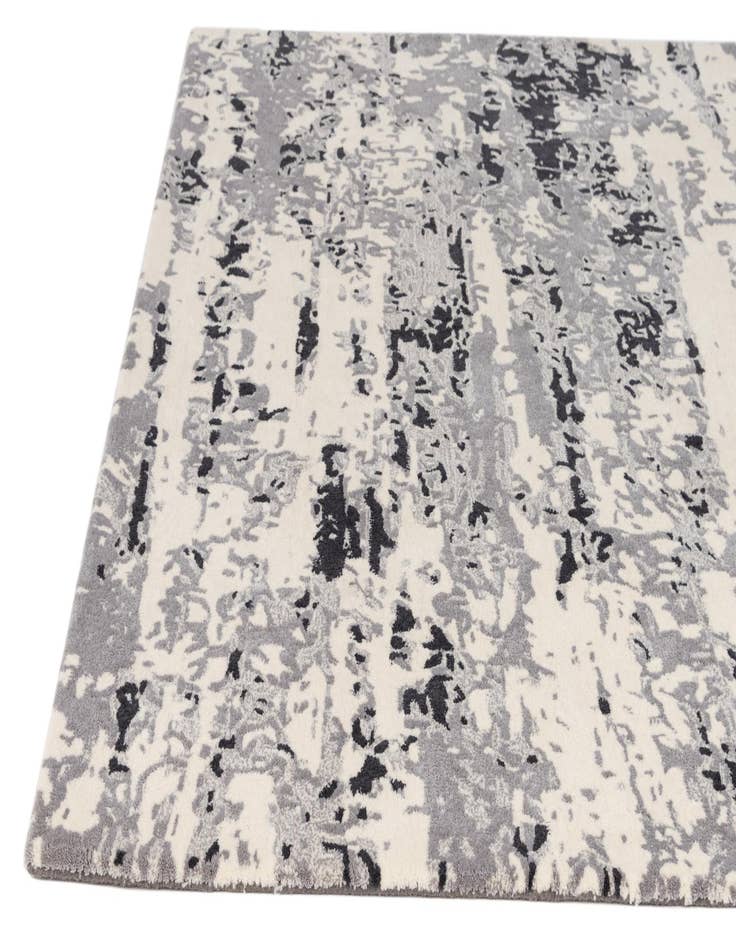 Detail image of 5' 2 x 8' 3 Hand Tufted Wool Rug