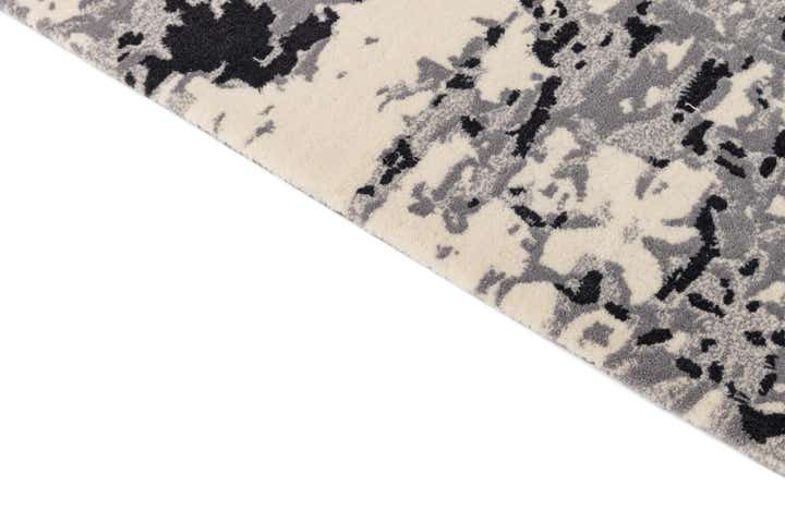 5' 2 x 8' 3 Hand Tufted Wool Rug