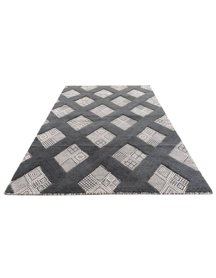 Detail image of 5' 2 x 8'  Hand Woven Hand Woven Rug