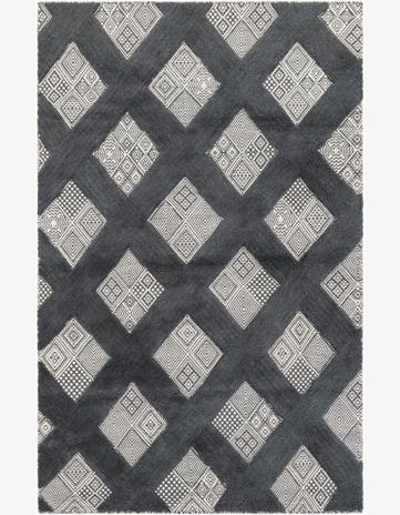 5' 2 x 8' Hand Woven Hand Woven Rug