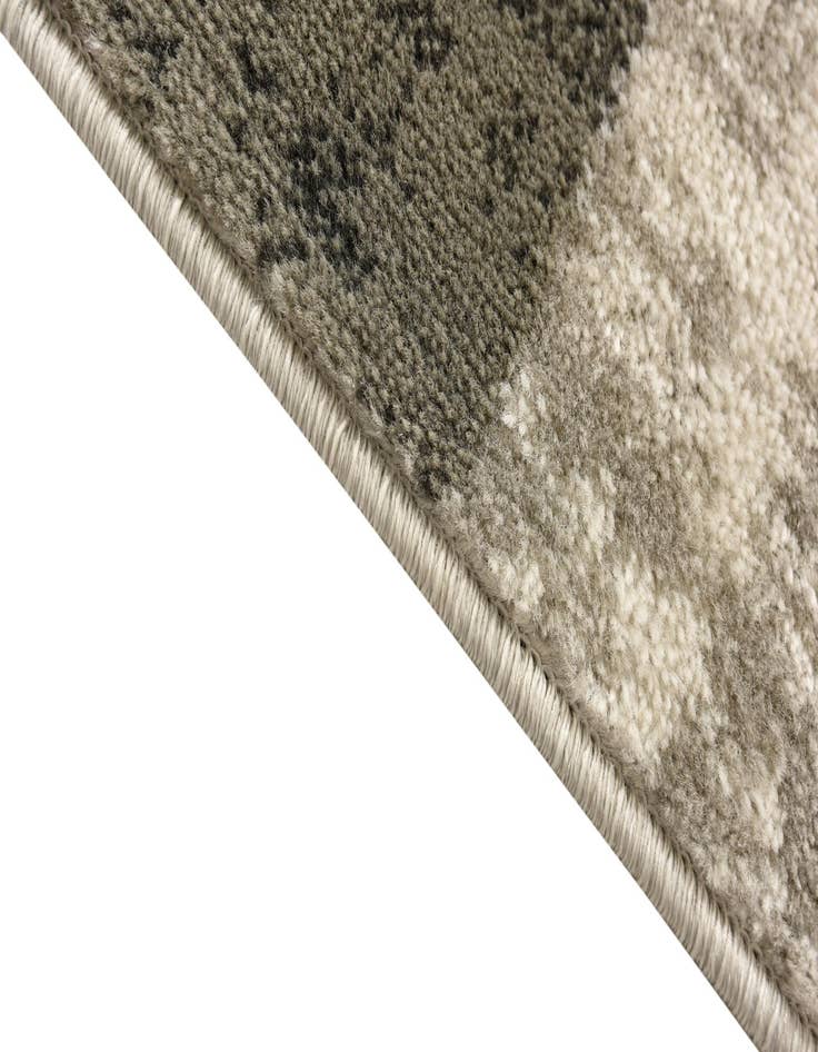 Detail image of 5' 3 x 7' 2 Harvest Rug