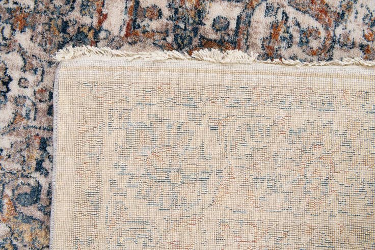 Detail image of 5' 4 x 7' 3 Havana Rug
