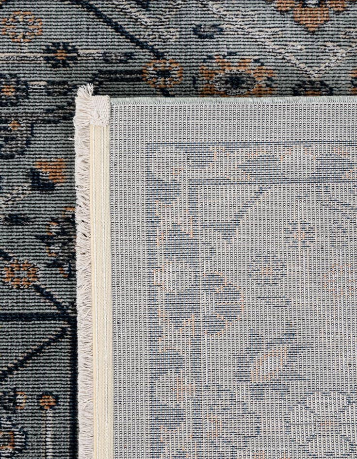 Detail image of 5' 5 x 7' 7 Havana Rug