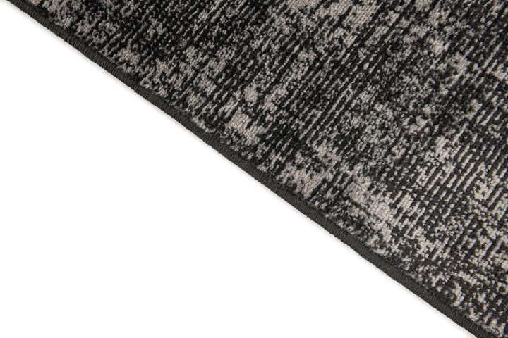 5' 3 x 7' 8 Heriz Design Rug
