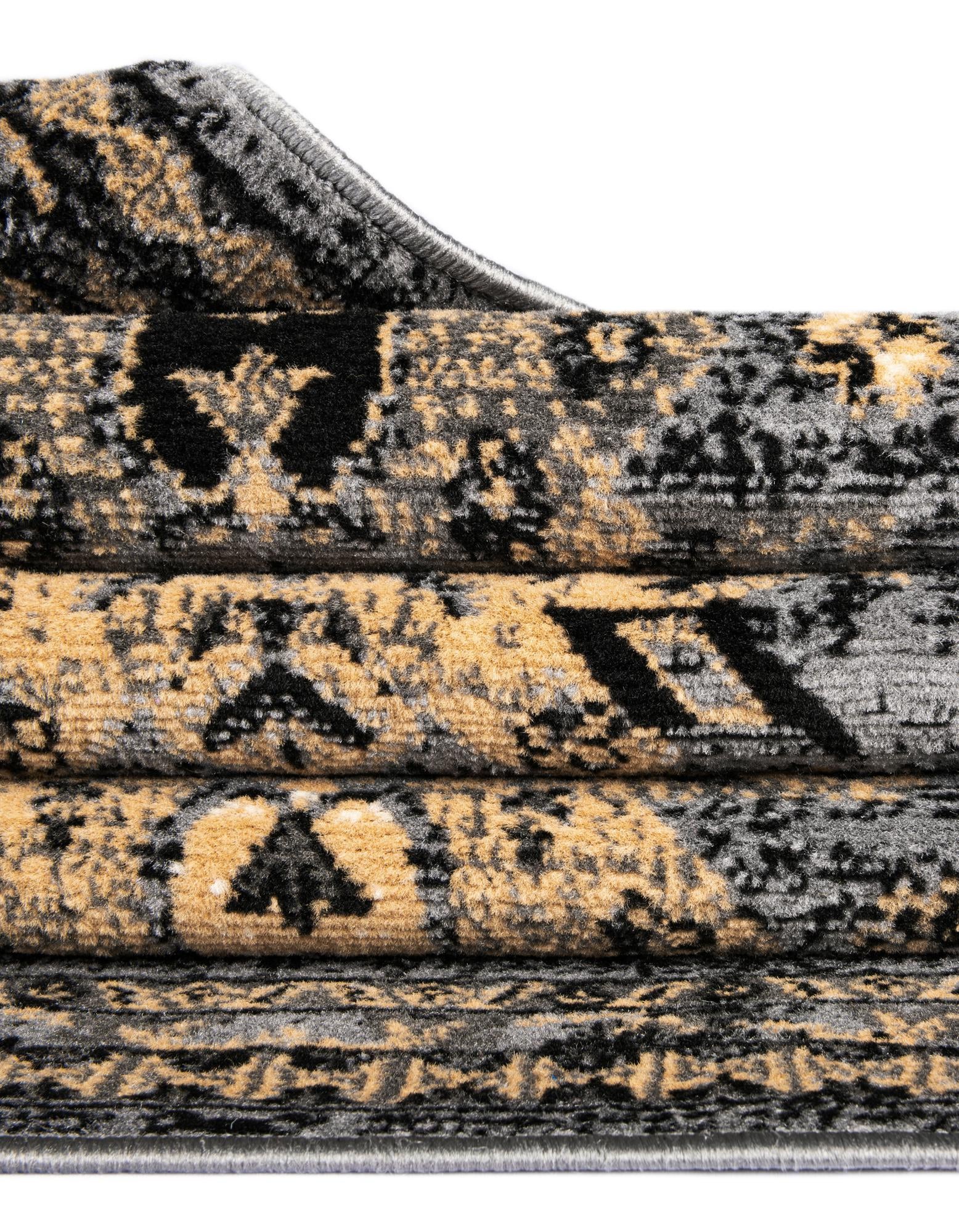 10' x 13' Heriz Design Rug