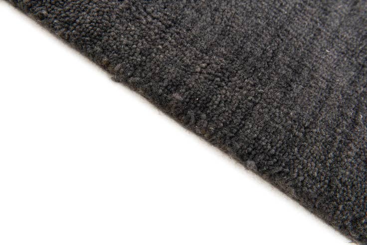 Detail image of 4' 5 x 5' 11 Indo Gabbeh Wool Rug