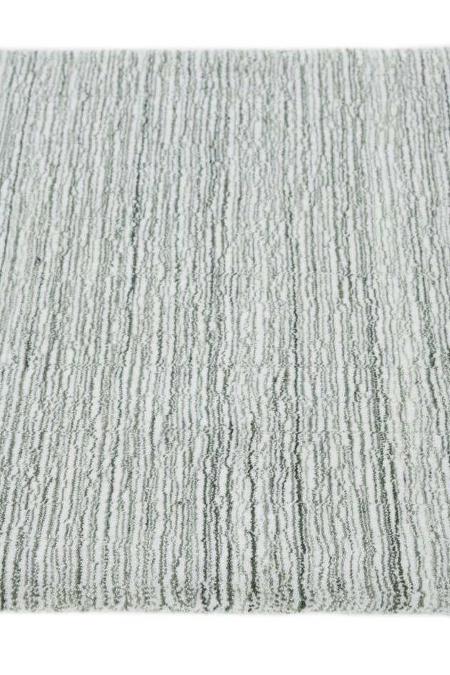 Detail image of 2' 2 x 3' 1 Hand Woven Jill Zarin English Manor Wool Rug