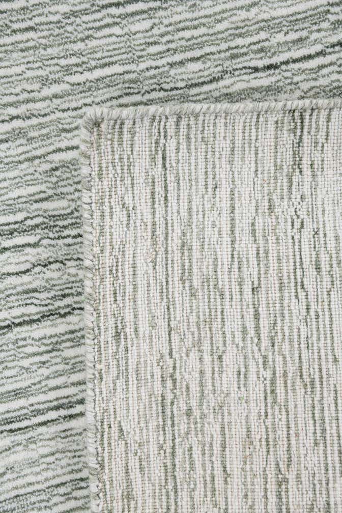 2' 2 x 3' 1 Hand Woven Jill Zarin English Manor Wool Rug