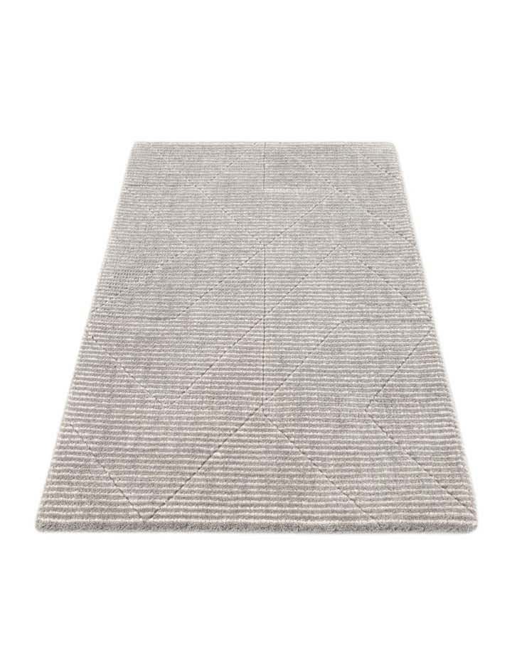 2' x 3' Hand Woven Jill Zarin English Manor Wool Rug