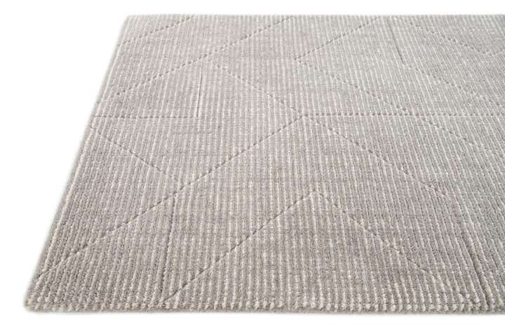 2' x 3' Hand Woven Jill Zarin English Manor Wool Rug
