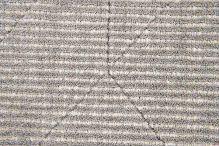 2' x 3' Hand Woven Jill Zarin English Manor Wool Rug