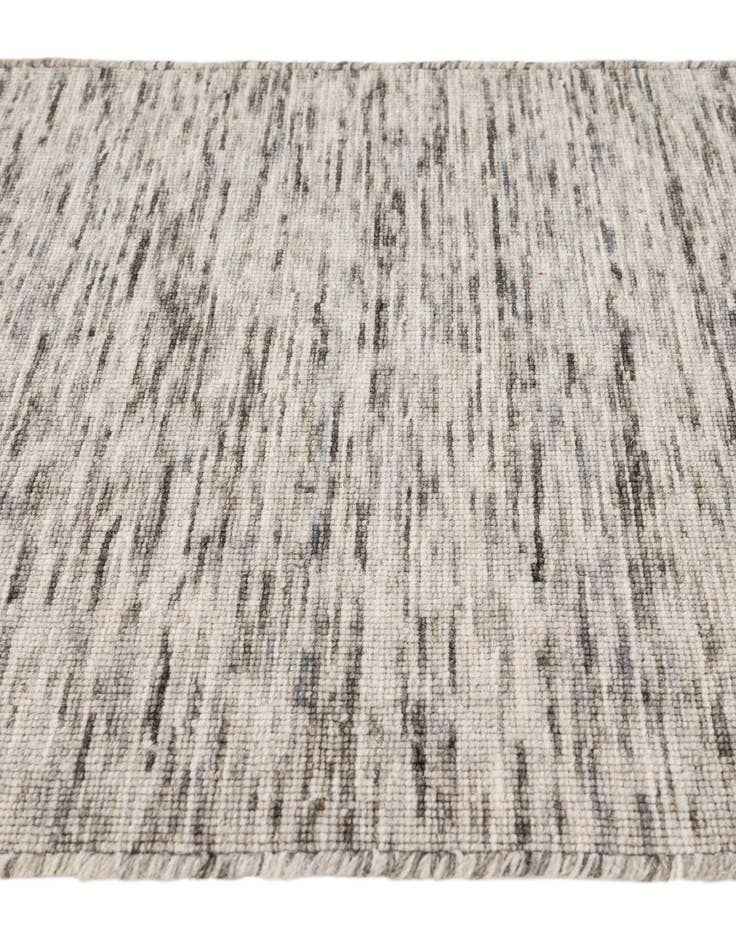 Detail image of 2' 1 x 3' 2  Hand Woven Jill Zarin English Manor Wool Rug