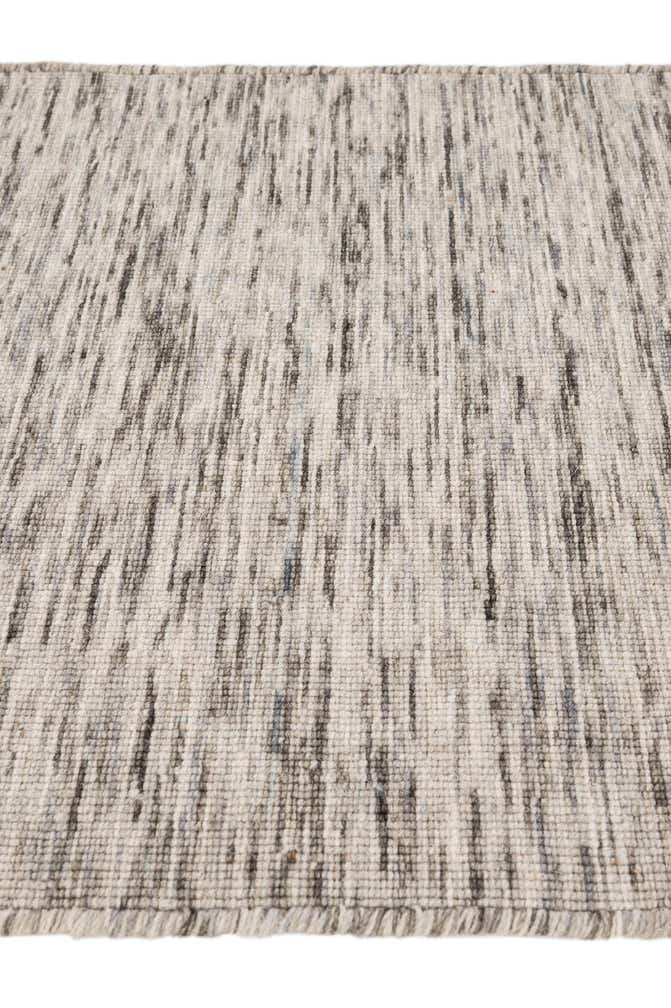 2' 1 x 3' 2 Hand Woven Jill Zarin English Manor Wool Rug