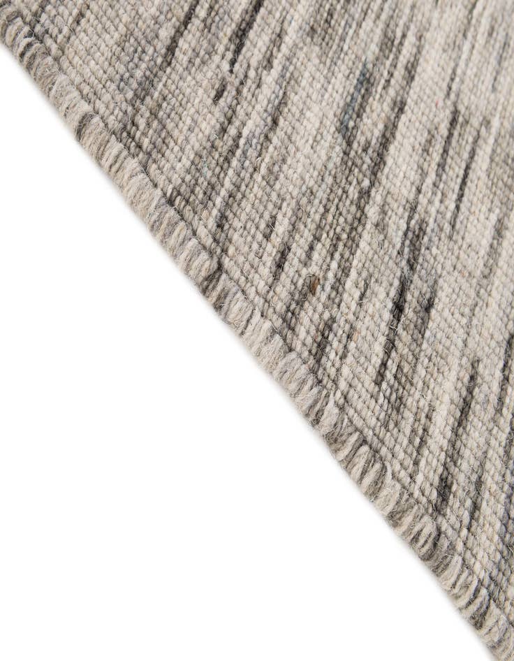 Detail image of 2' 1 x 3' 2  Hand Woven Jill Zarin English Manor Wool Rug