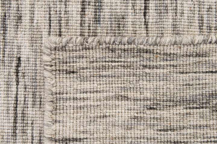 2' 1 x 3' 2 Hand Woven Jill Zarin English Manor Wool Rug