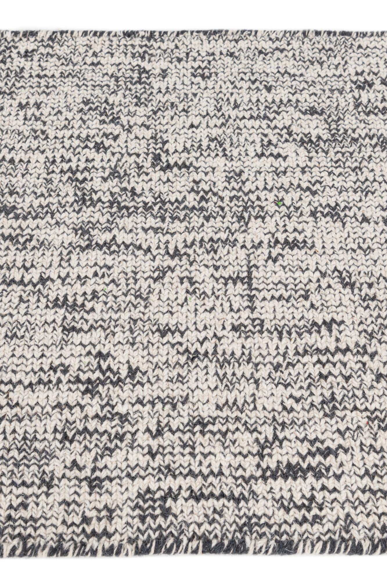 2' 2 x 2' 11 Easy-Clean Jill Zarin Palm Springs Wool Indoor / Outdoor Rug