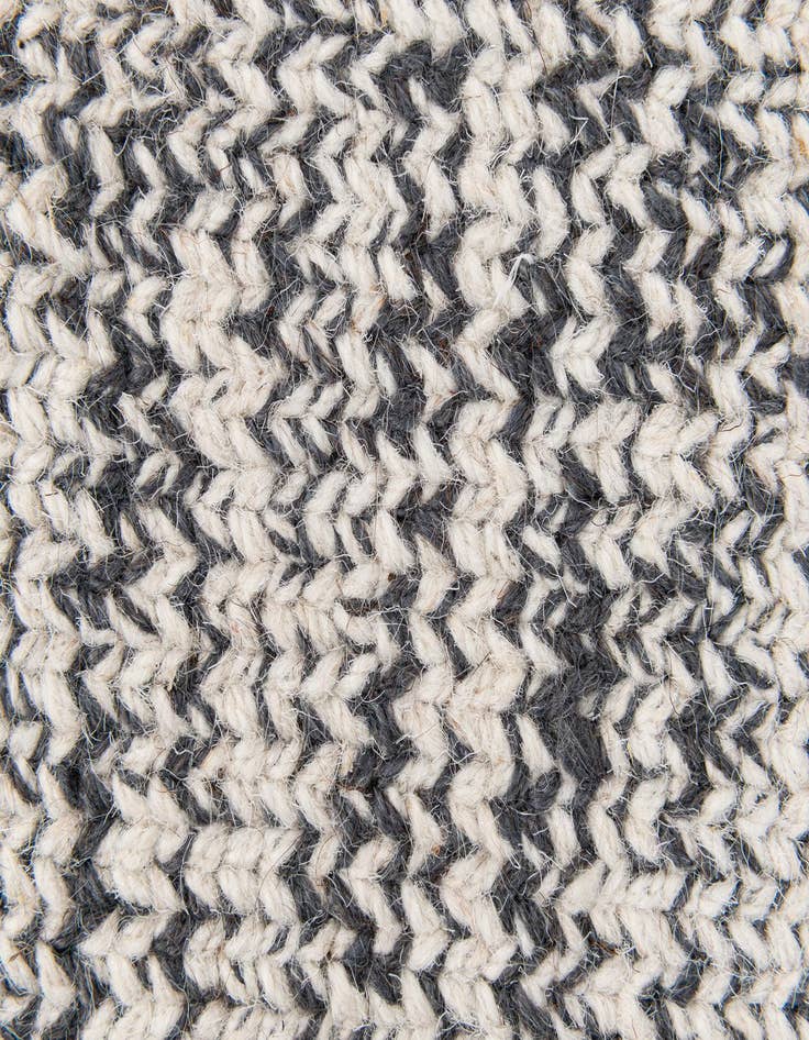 Detail image of 2' 2 x 2' 11 Easy-Clean Jill Zarin Palm Springs Wool Indoor / Outdoor Rug