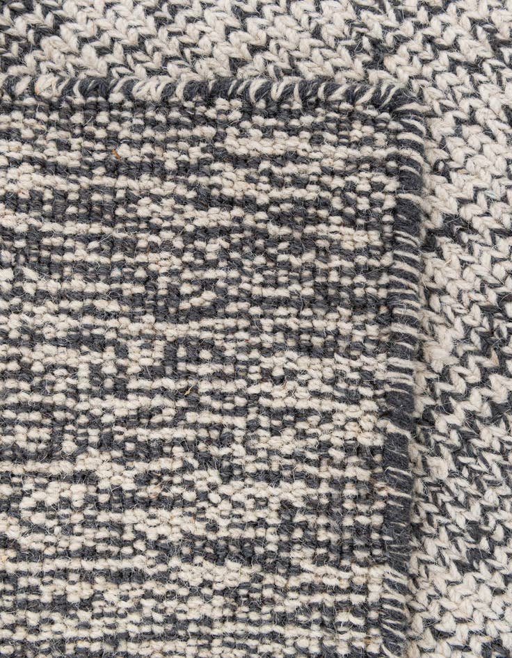 Detail image of 2' 2 x 2' 11 Easy-Clean Jill Zarin Palm Springs Wool Indoor / Outdoor Rug