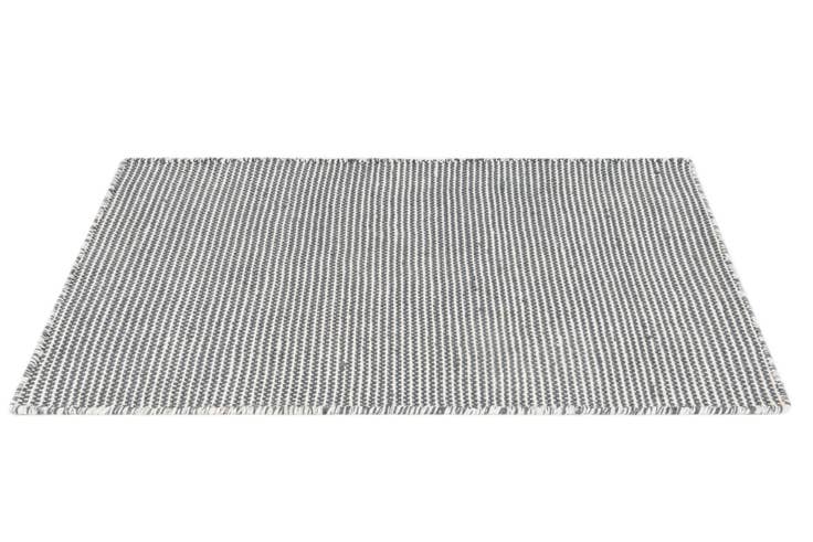 Detail image of 2' 3 x 3' 3 Easy-Clean Jill Zarin Palm Springs Wool Indoor / Outdoor Rug