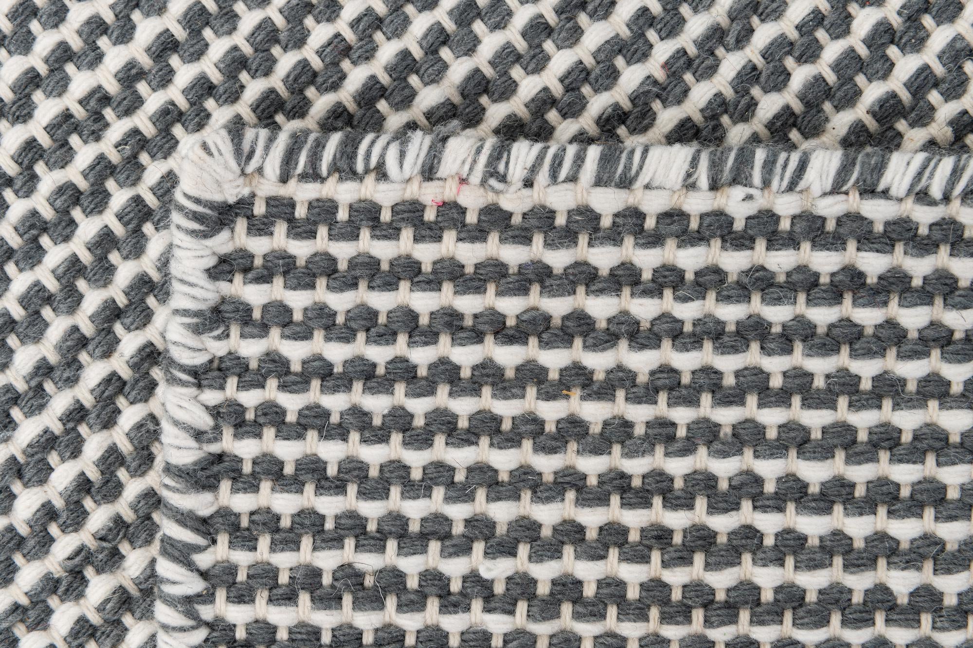2' 3 x 3' 3 Easy-Clean Jill Zarin Palm Springs Wool Indoor / Outdoor Rug