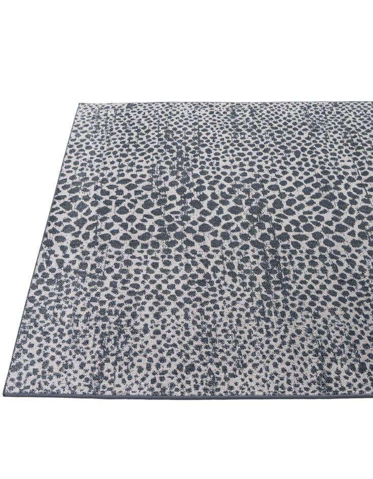 Detail image of 5' x 8' Kamala Washable Rug