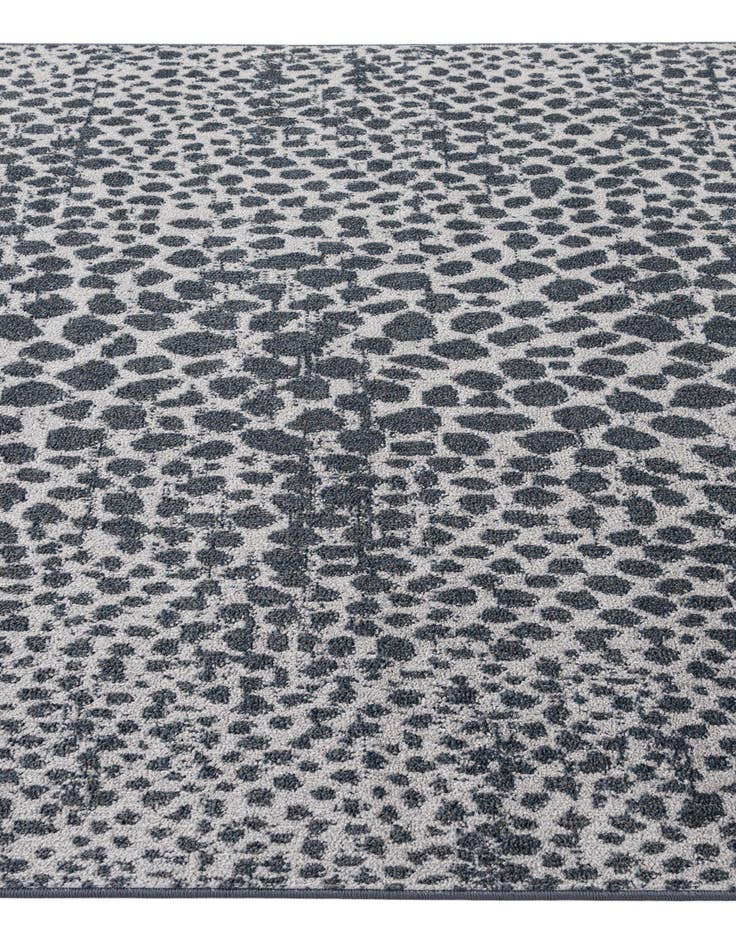 Detail image of 5' x 8' Kamala Washable Rug