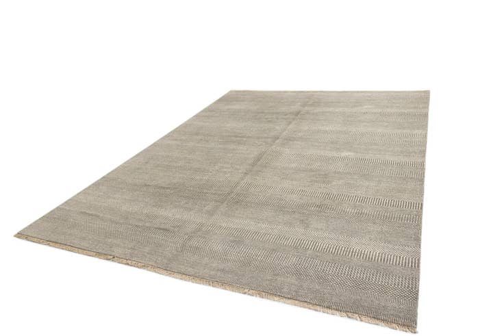 Detail image of 9' 1 x 12' 2 Kamla Wool Rug