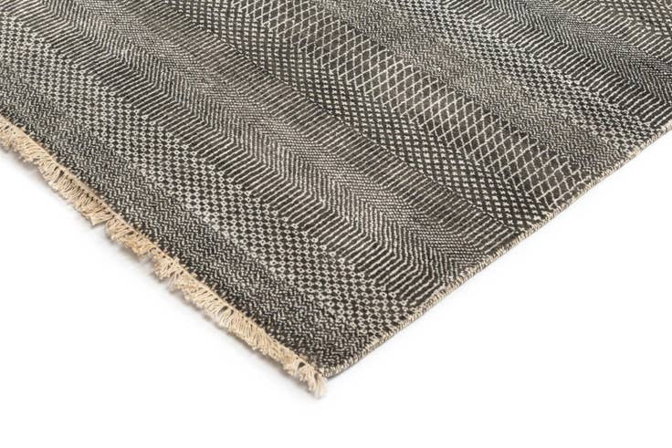 Detail image of 8' 11 x 12' 4 Kamla Wool Rug