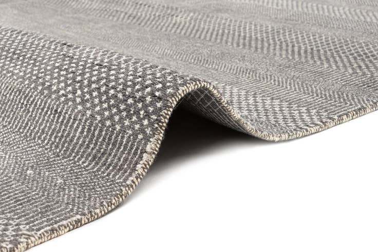 Detail image of 8' x 10' 1 Kamla Wool Rug