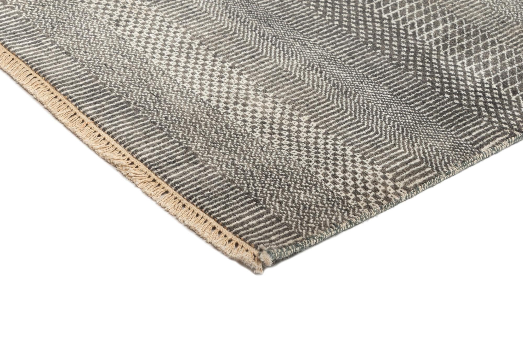 8' 2 x 10' Kamla Wool Rug