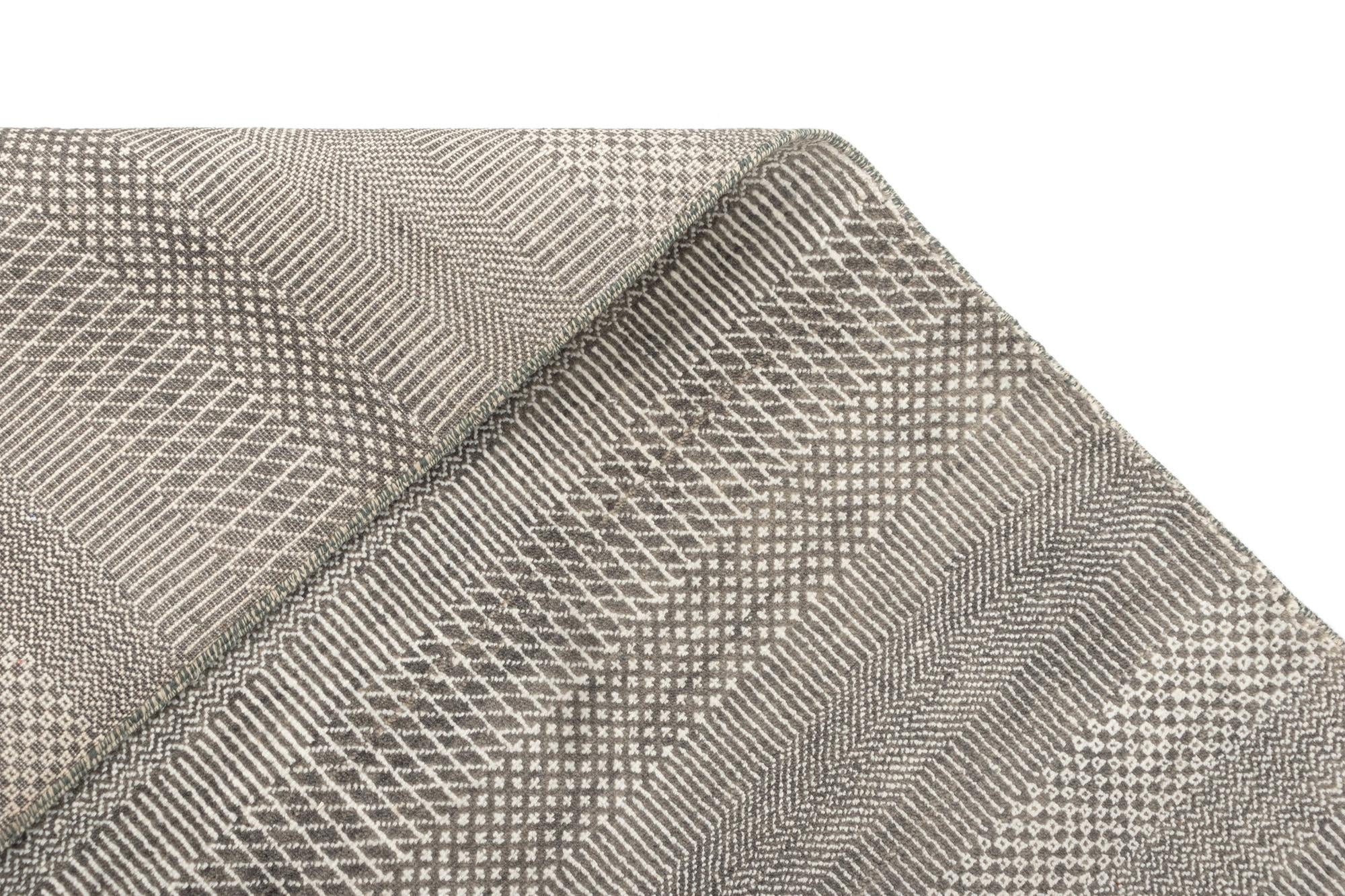 8' 2 x 10' Kamla Wool Rug