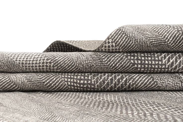 Detail image of 8' x 9' 11 Kamla Wool Rug