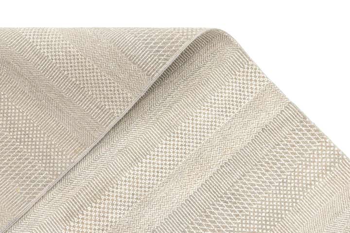 7' 10 x 9' 11 Kamla Wool Rug