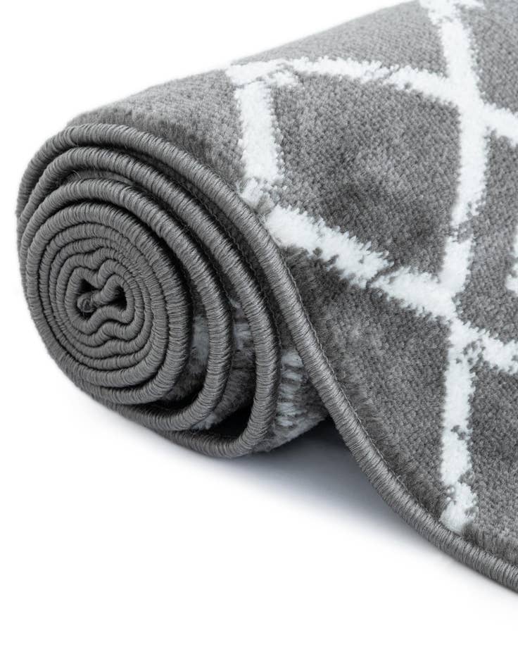 Detail image of 6' x 9' Kasbah Trellis Rug